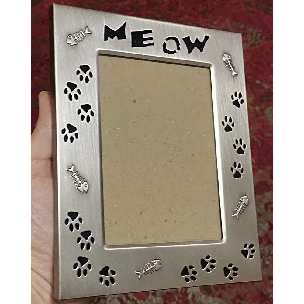 Vtg Cat Photo Picture Frame Brushed Silver Metal Meow Paw Print Fish Bones Pet